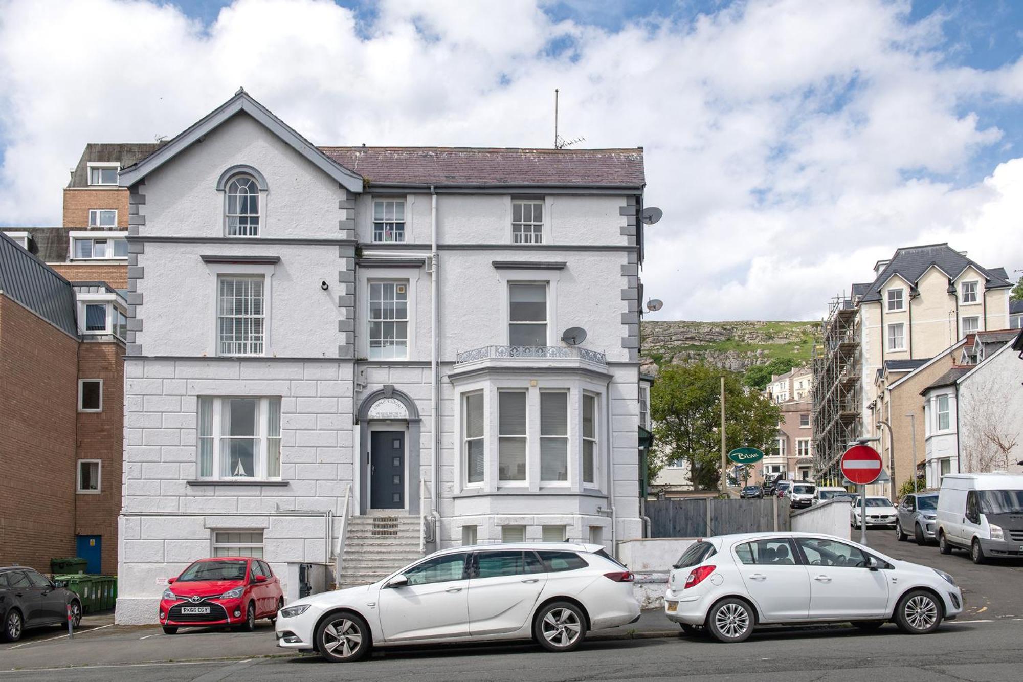 Abbey Road Boutique Holiday Apartment ลันดิดโน ภายนอก รูปภาพ